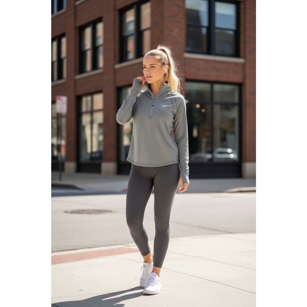 Eddie Bauer Women's Gray Resolution Stretch Long Sleeve 1/4 Zip Pullover S